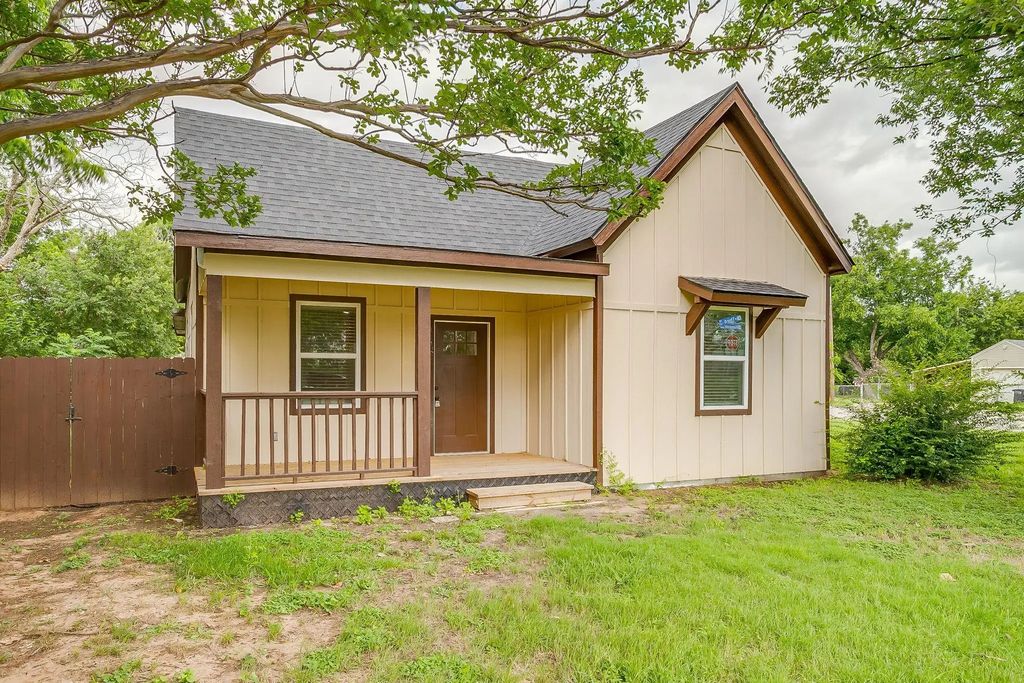 1115 Hanover Street, Weatherford