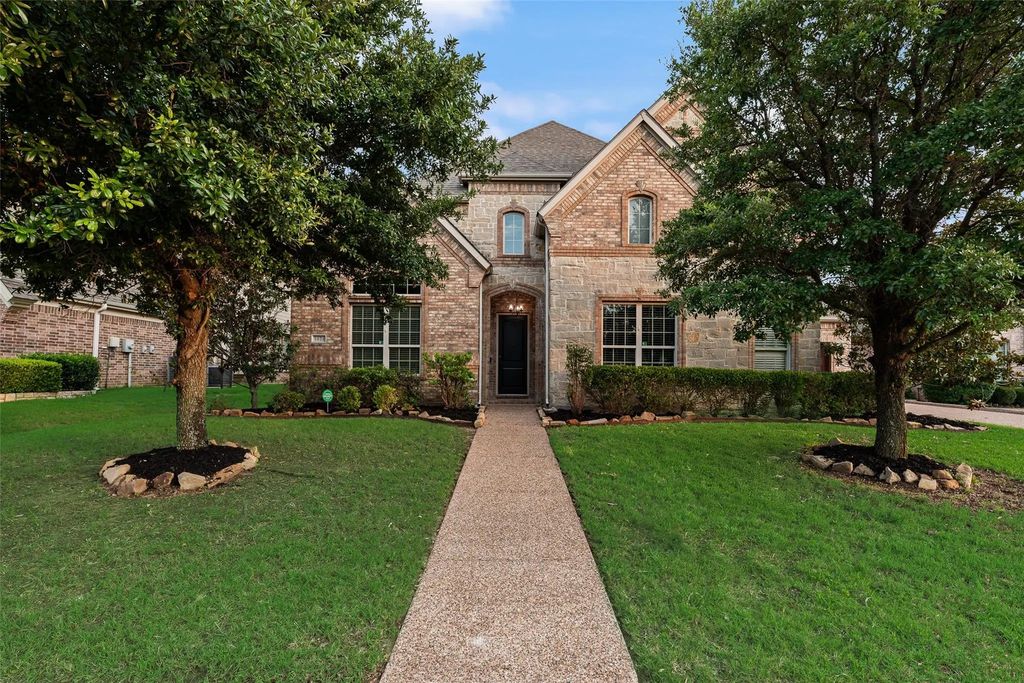 1424 Latigo Lane, Keller
