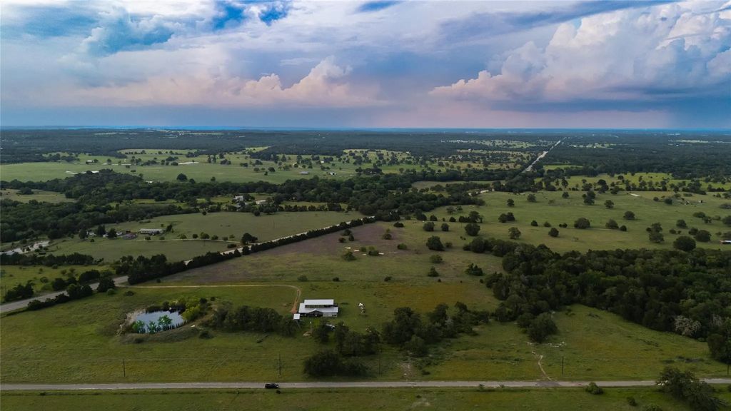 1395 S Highway 95, Smithville