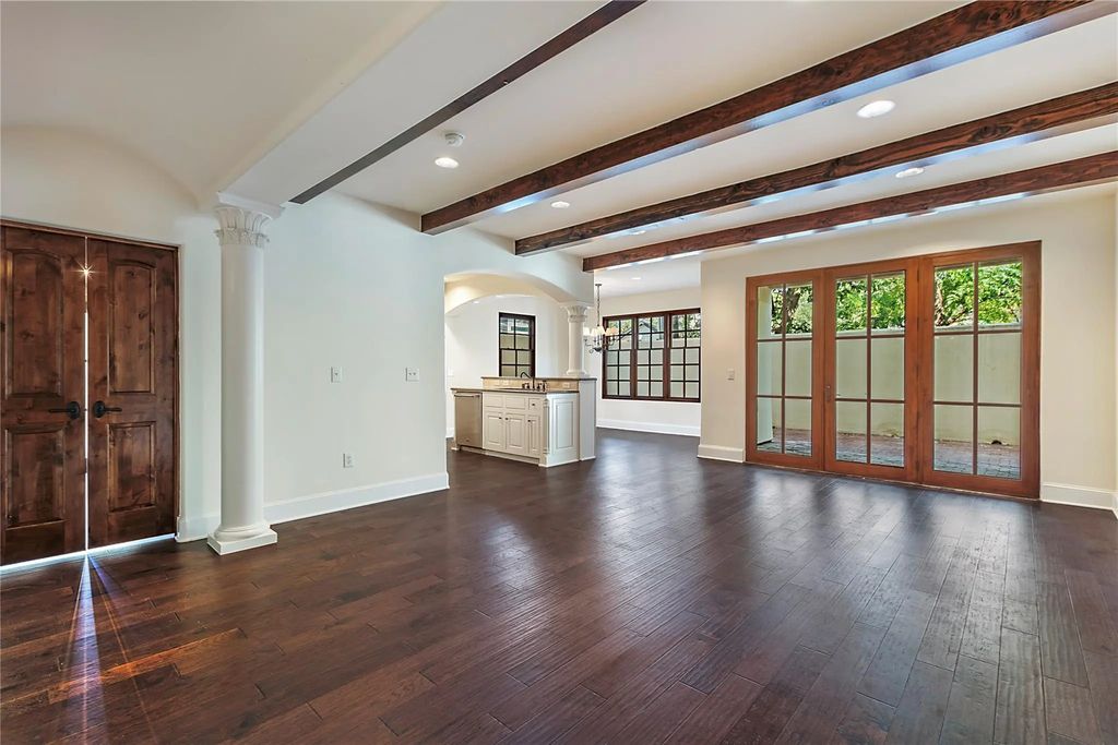 2510 N Henderson 17, Dallas