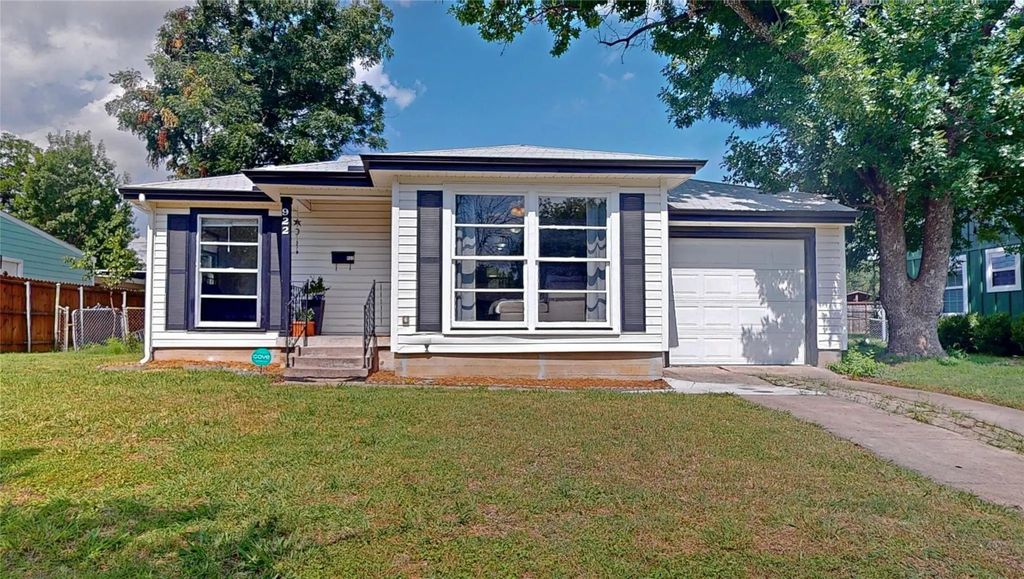 922 Tamara Lane, Grand Prairie