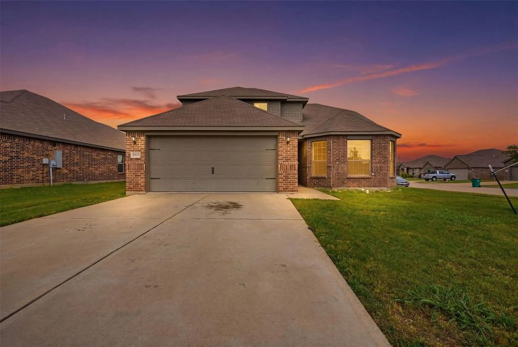 1000 Tumbleweed Trail, Crowley
