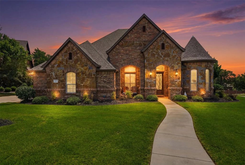 801 Timberline Court, Keller