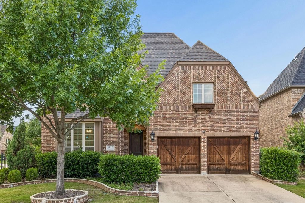 6119 Mulholland Drive, Irving