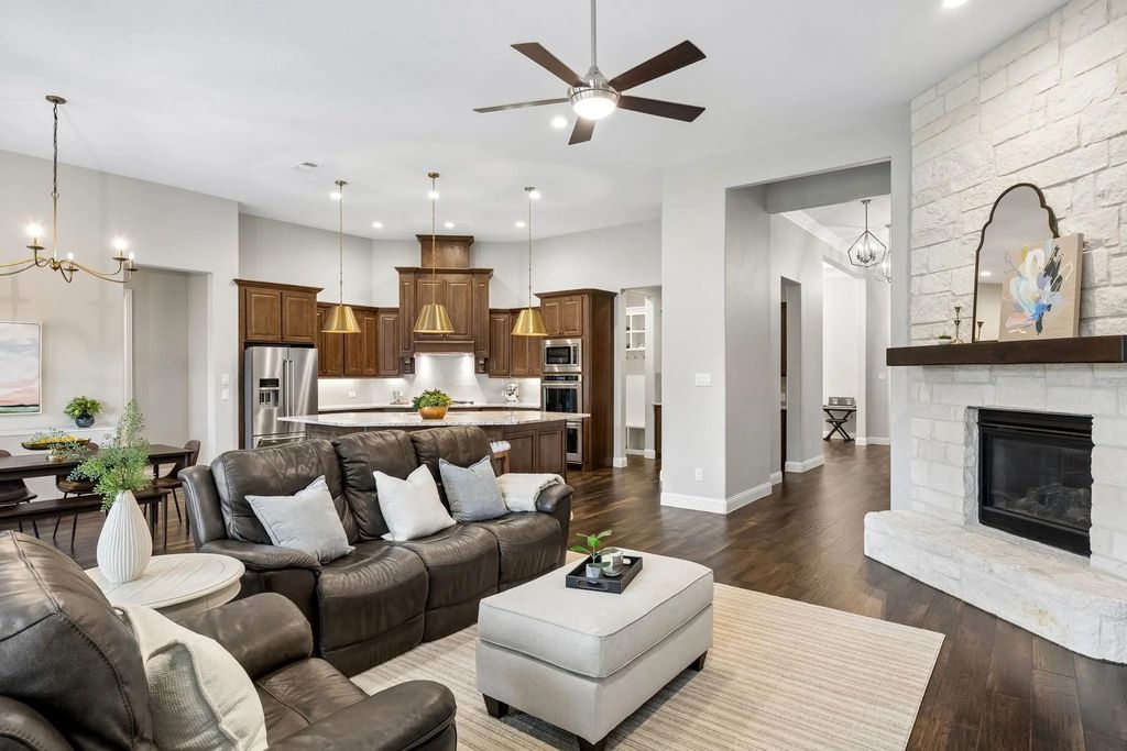 1618 Gardenia Street, Celina