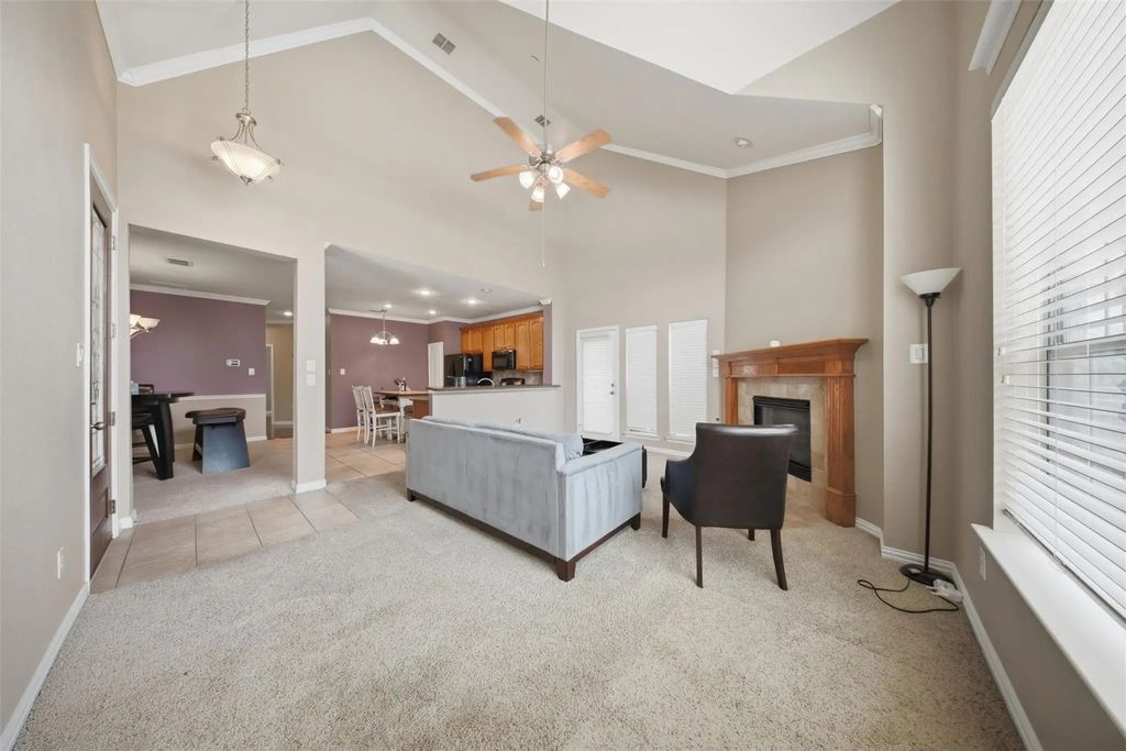 2140 Walnut Square Drive, Plano