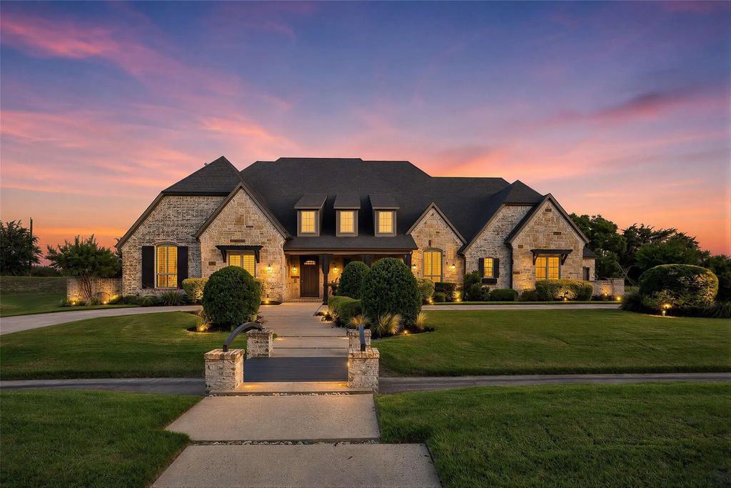 805 Bristol Park, Lucas