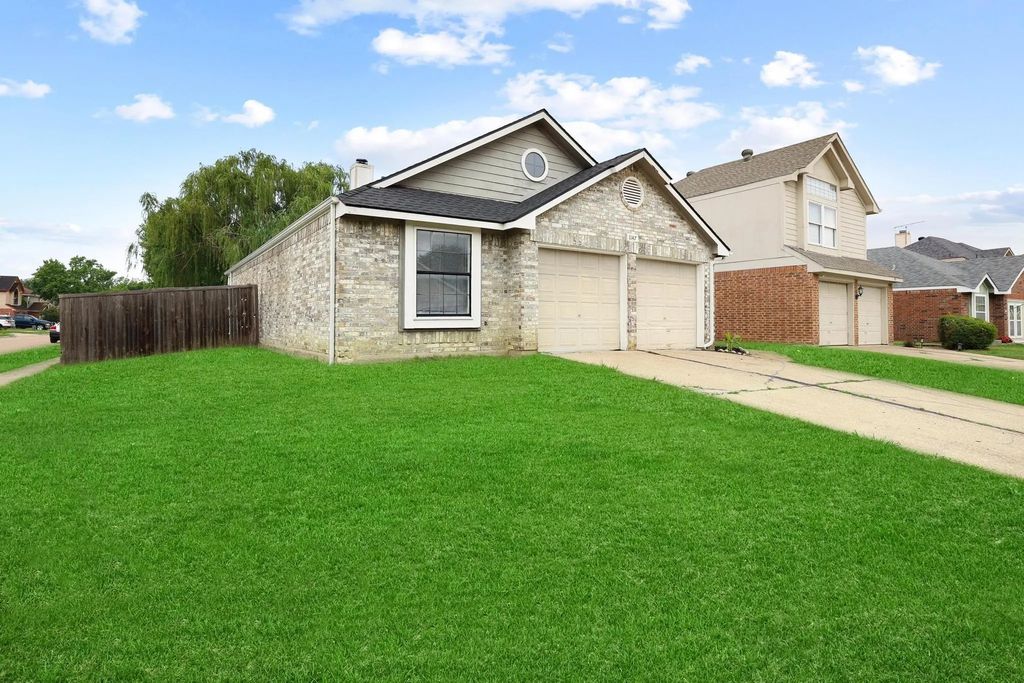 1147 Seneca Place, Lewisville