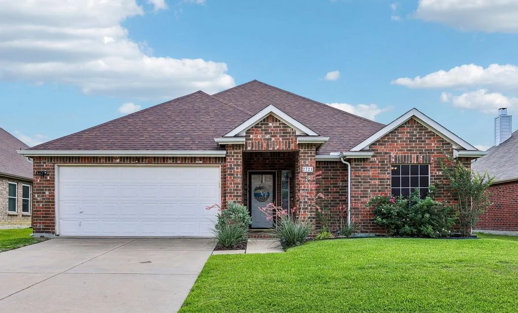 2721 Elderberry Lane, Little Elm