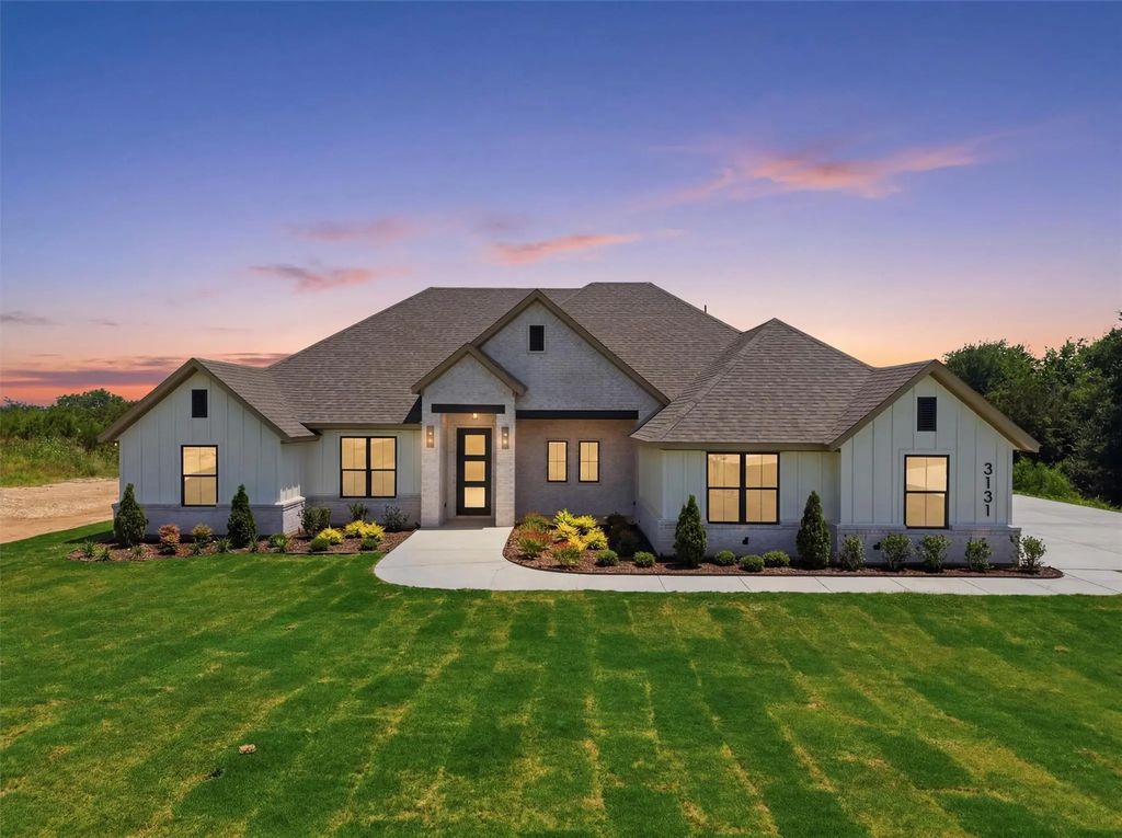 3131 Infinity Drive, Weatherford