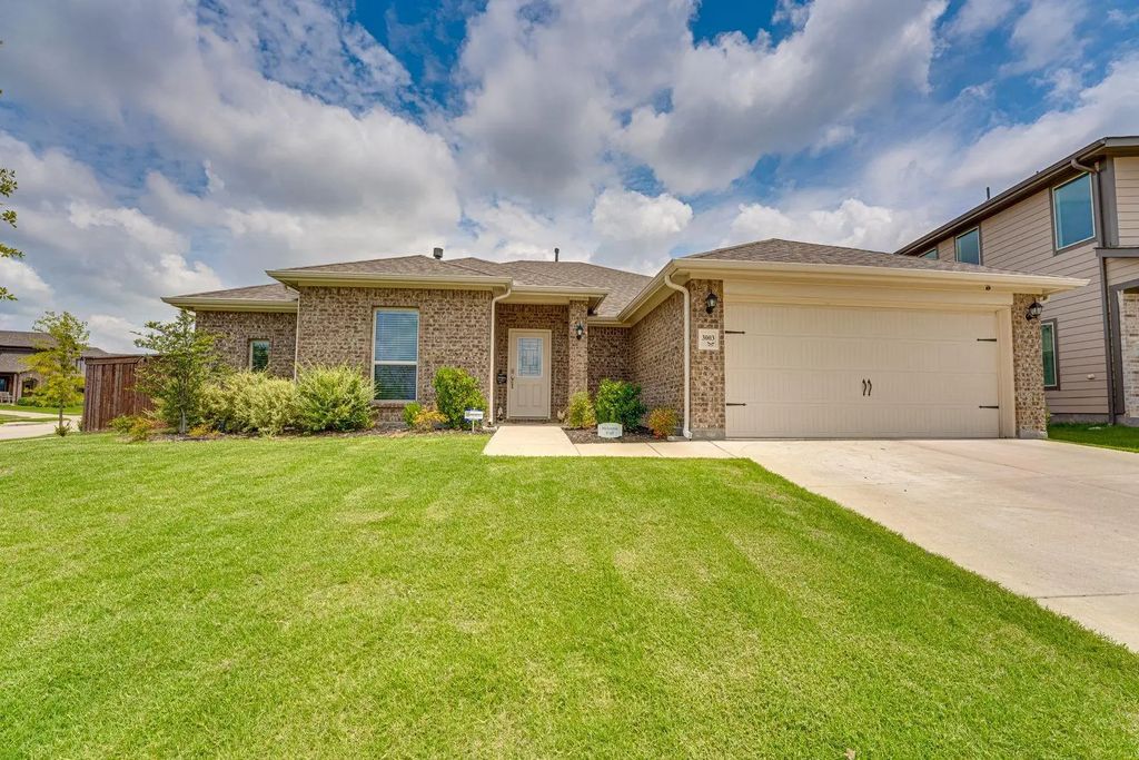 3003 Genevieve Lane, Royse City