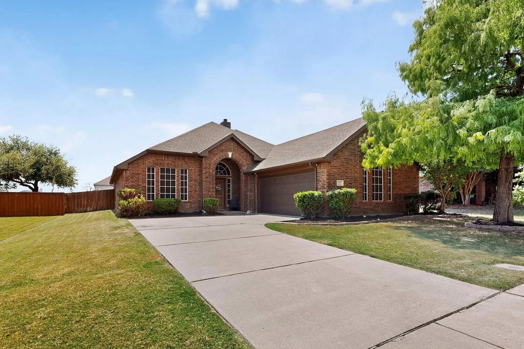 222 Brook Meadow Court, Midlothian