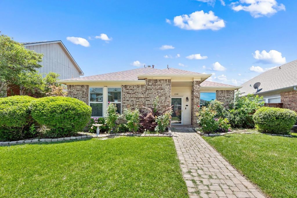 2140 Falcon Ridge Drive, Carrollton