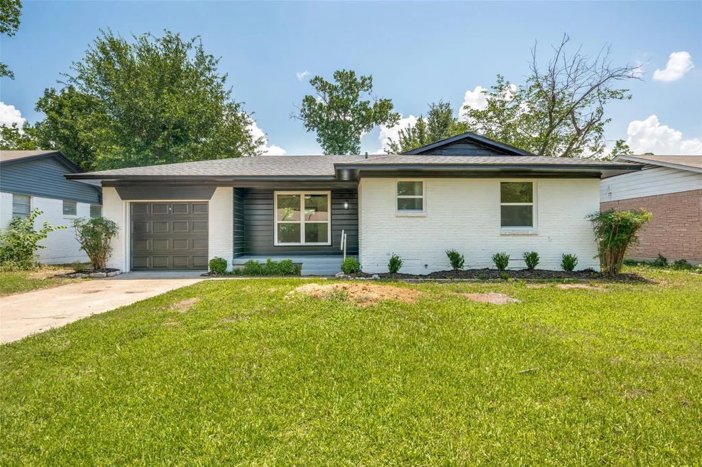318 Parkwood Place, Lewisville