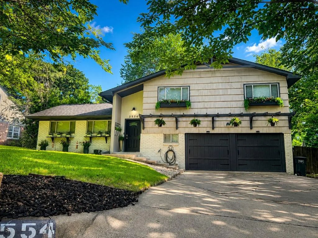 3554 Cromart Court N, Fort Worth