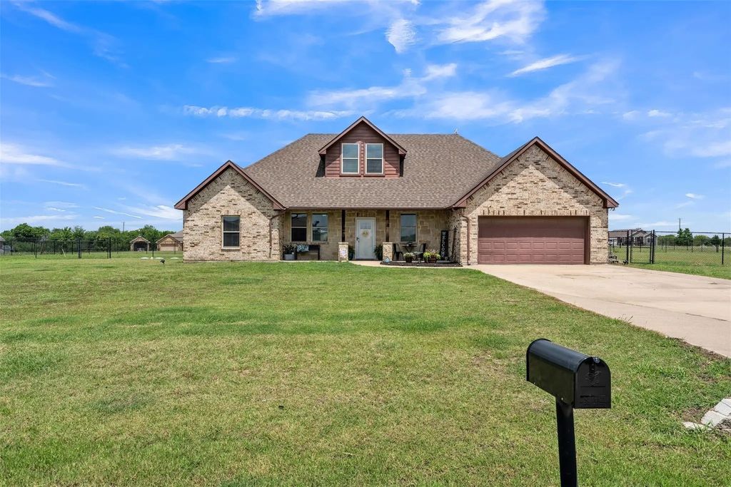 15077 Saddle Ridge Circle, Terrell