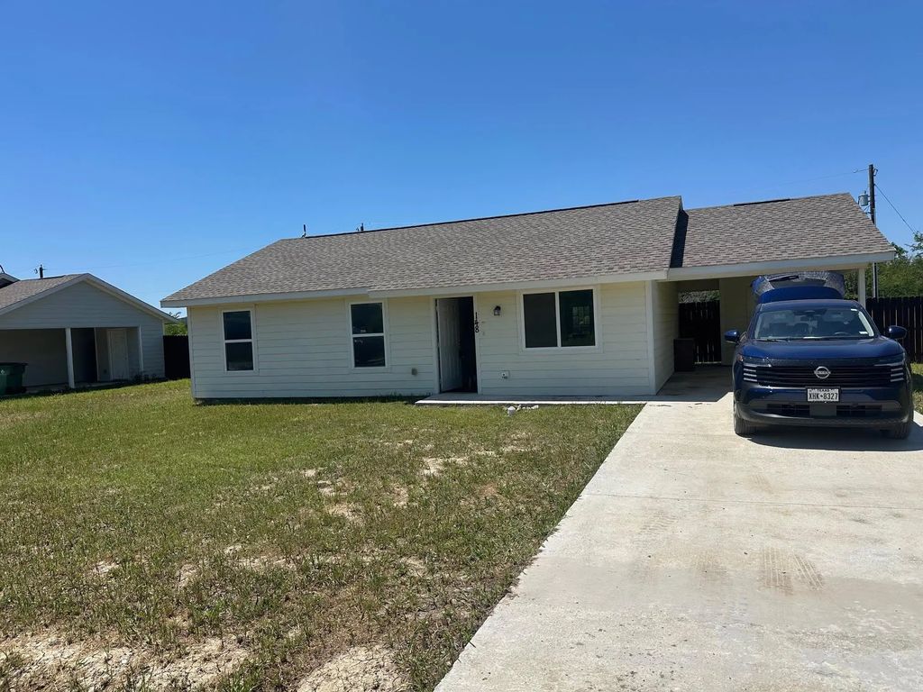 148 Bridlewood Lane, Bridgeport