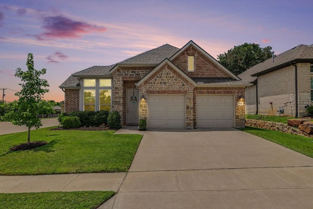 9320 Western Ridge Trail, North Richland Hills
