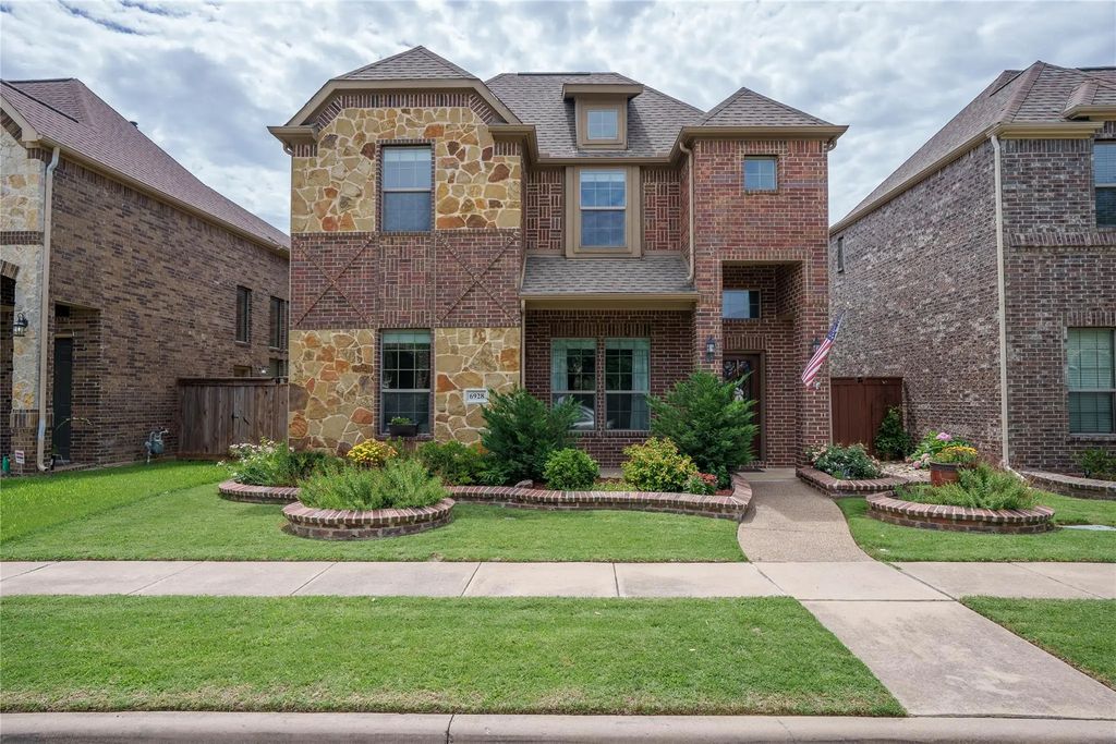 6928 Sarria, Grand Prairie