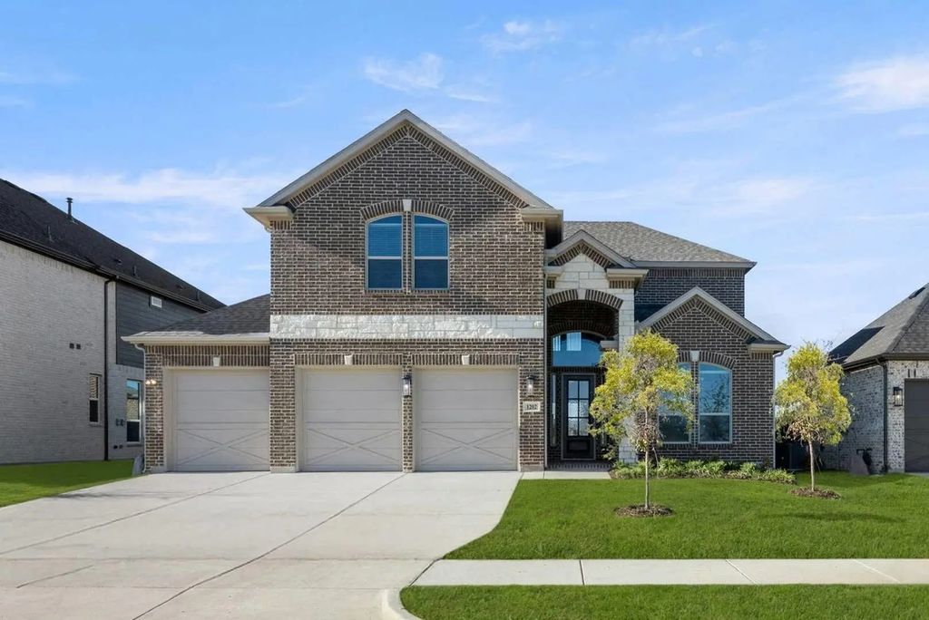1202 Flock Drive, Mansfield