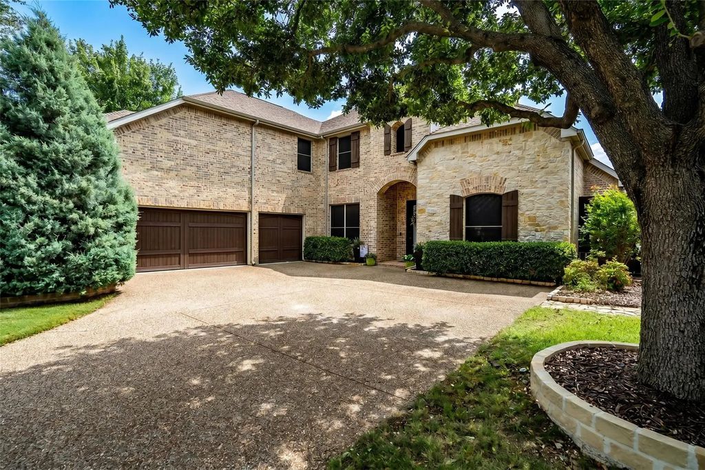 2810 Spring Oaks Drive, Highland Village