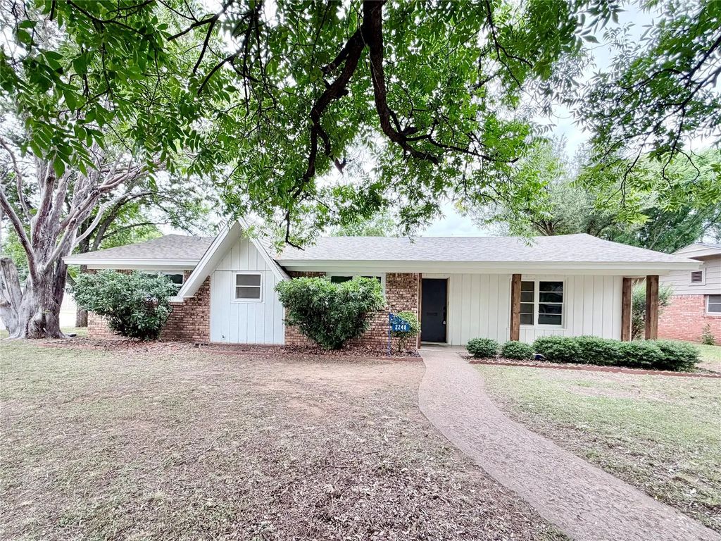 2248 Crescent Drive, Abilene