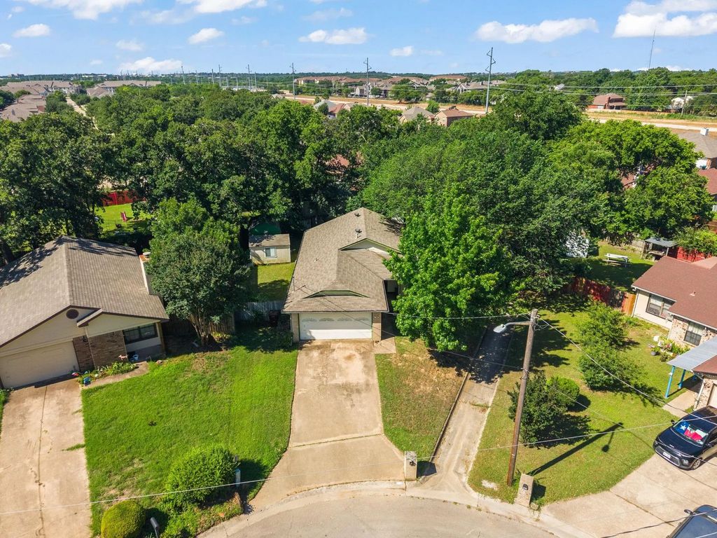 2804 Weston Drive, Denton