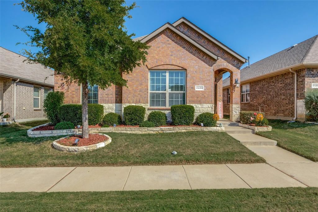 2433 Larimar Drive, Little Elm