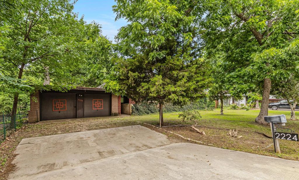 2224 Lakeland Drive, Dallas