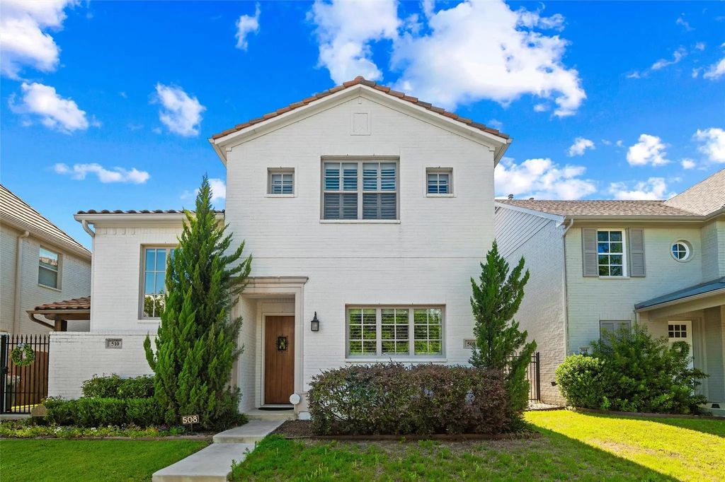 508 Sheer Bliss Lane, Fort Worth