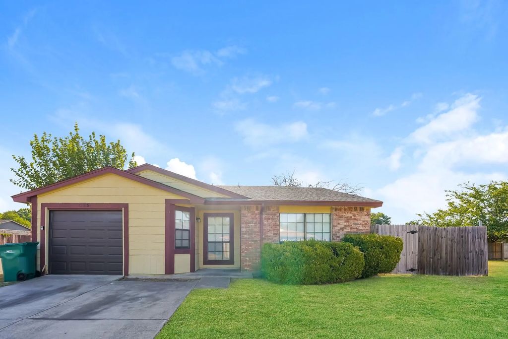 415 Justice Drive, Cedar Hill