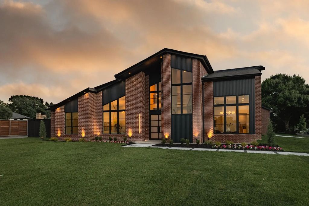 3888 Walnut Hill Lane, Dallas