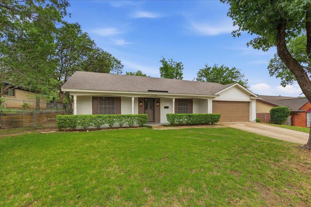 7304 Camelot Road, Fort Worth