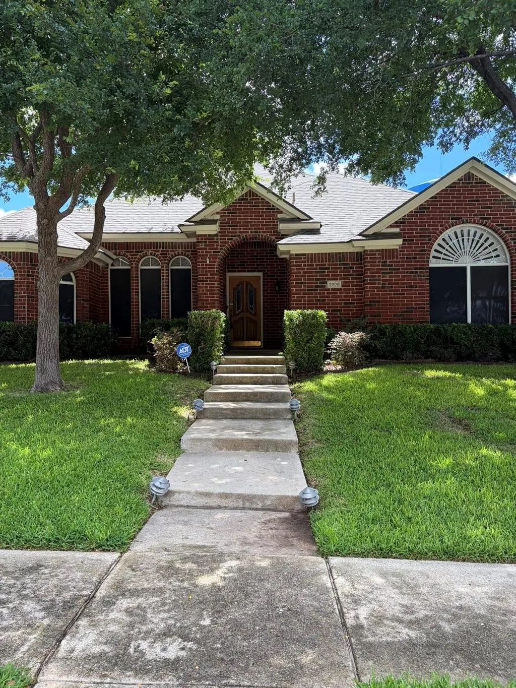 2306 Norwich Drive, Carrollton