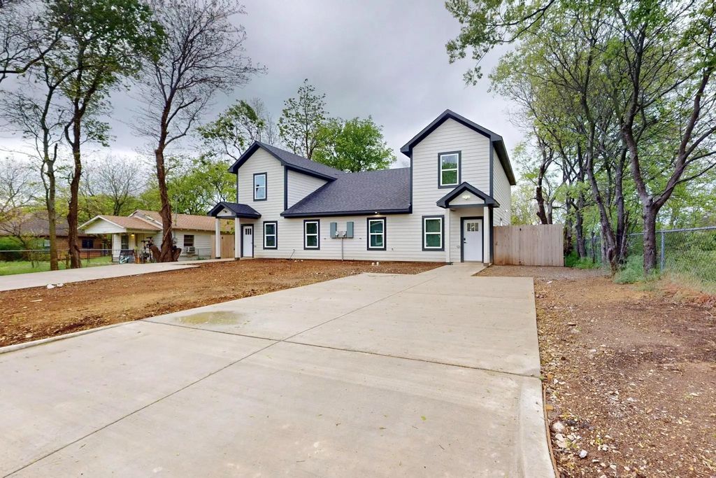 1213 Mill Street A & B, Gainesville