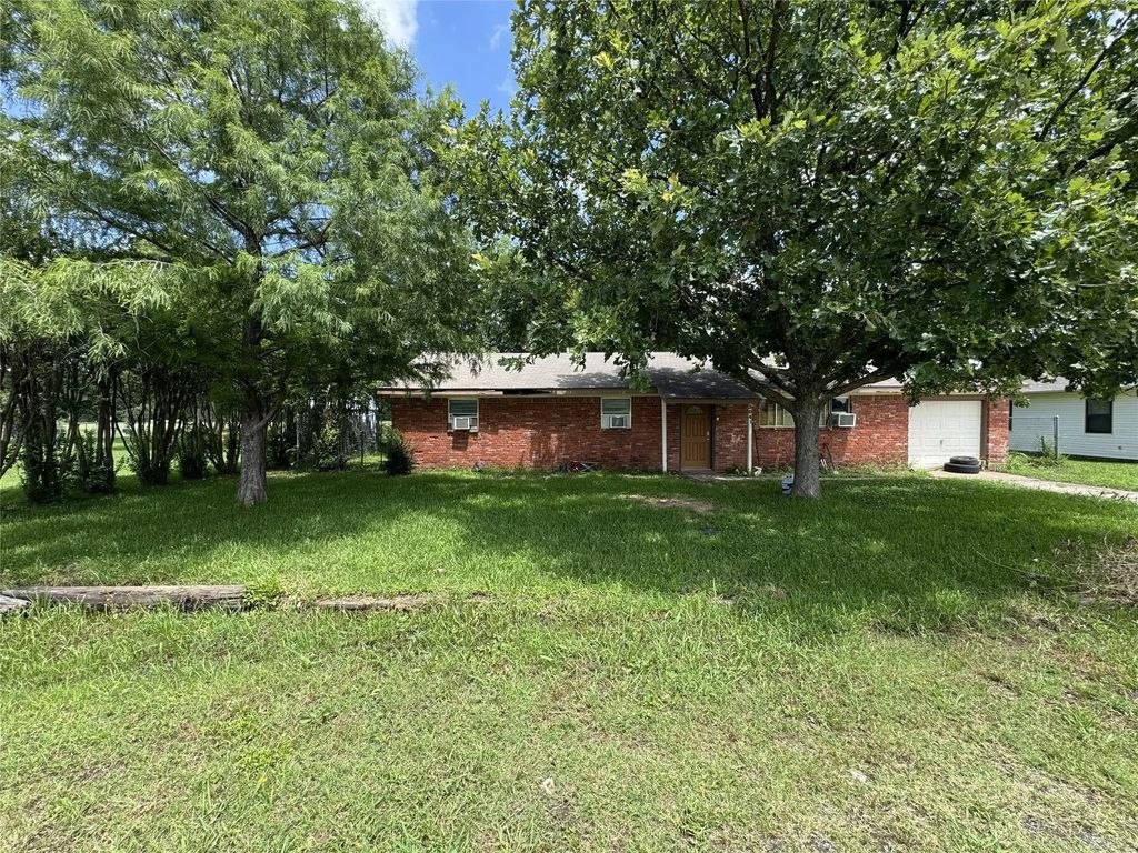 3041 Monroe Street, Commerce