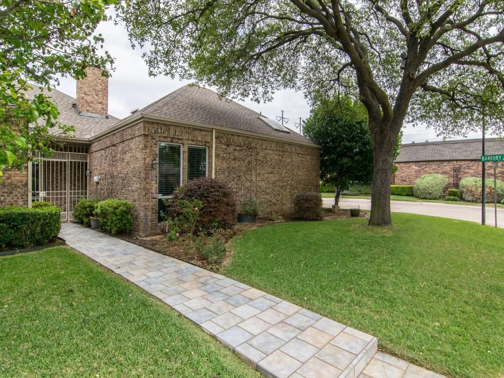 3215 San Sebastian Drive, Carrollton