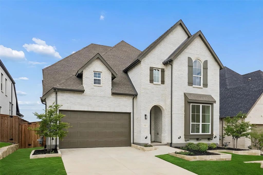 1729 Boxwood Row Drive, Aubrey