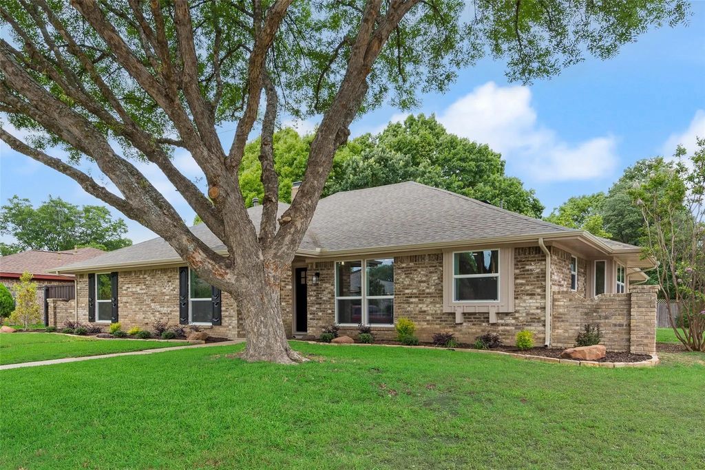 2701 Lawndale Drive, Plano