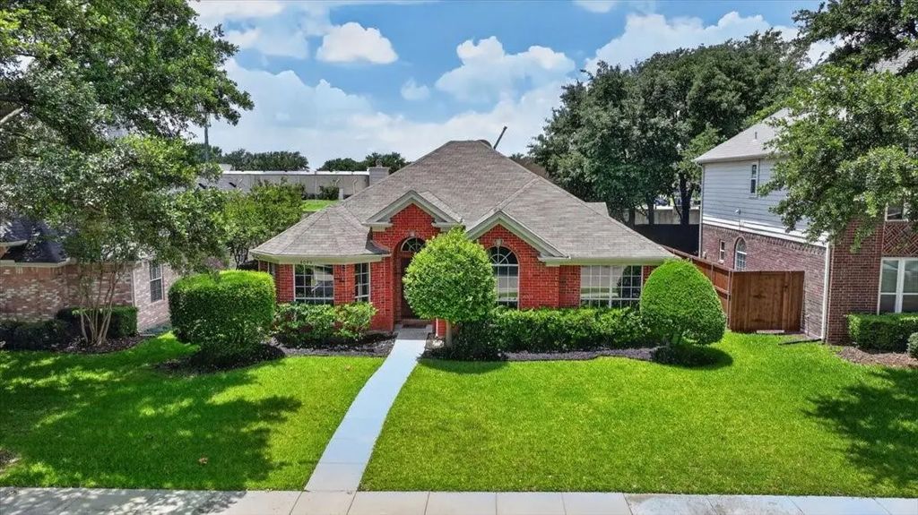 4045 Desert Mountain Drive, Plano