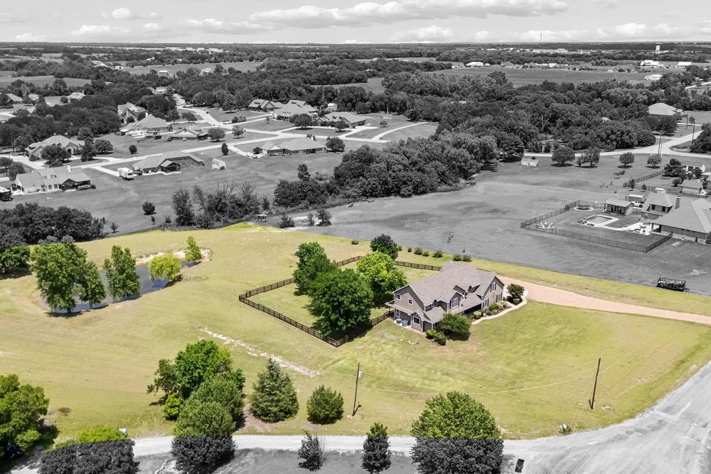 117 Galvan Lane, Van Alstyne