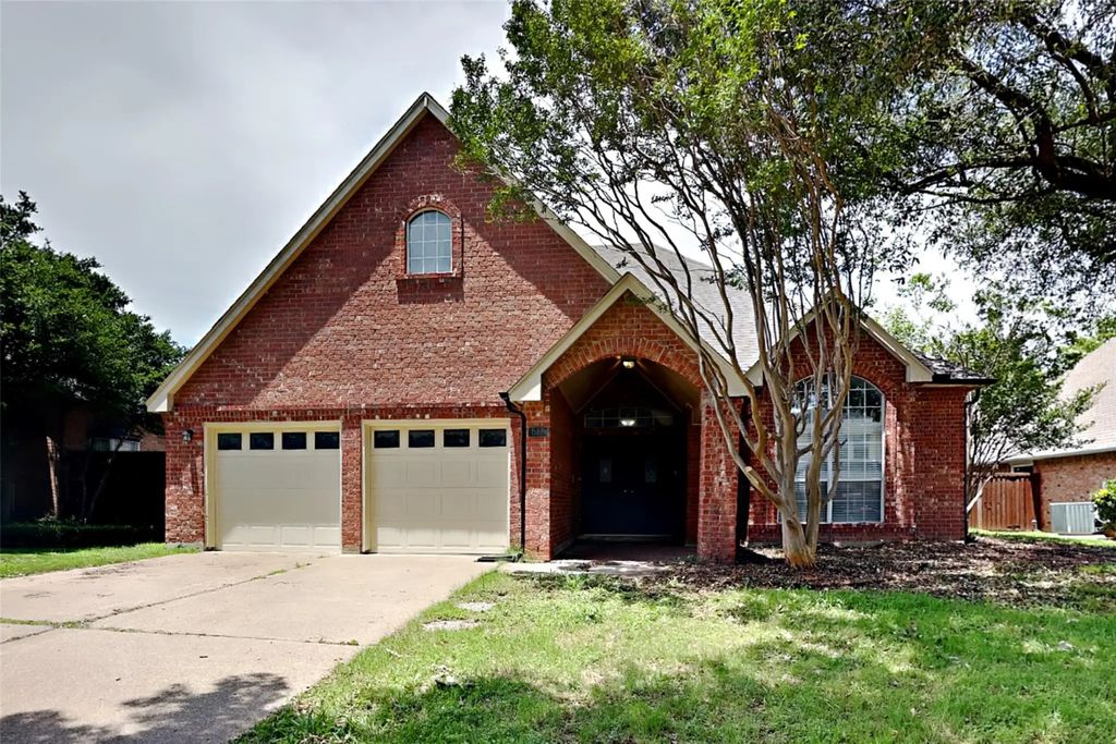 518 Mercer Street, Grand Prairie