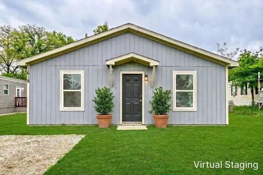 1618 Gale Drive, Pelican Bay