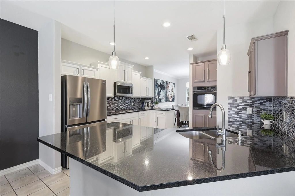 851 Branch Crossing, Lantana