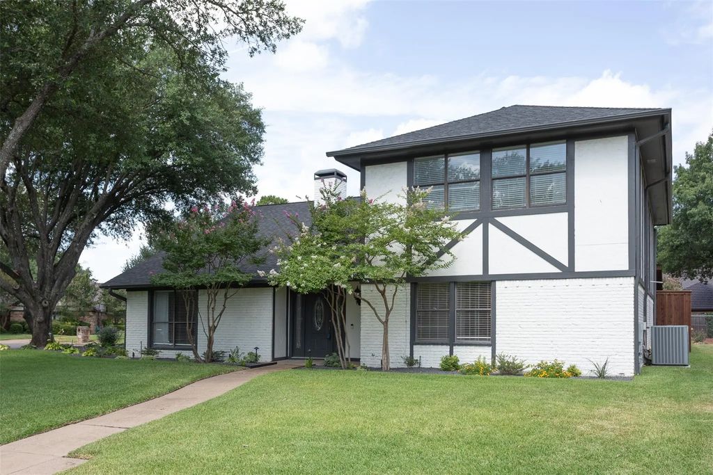 1121 Augusta Court, Mansfield