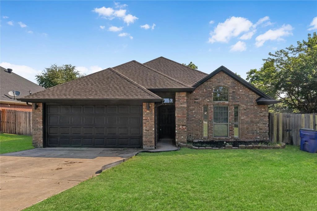509 Mansfield Cardinal Road, Kennedale