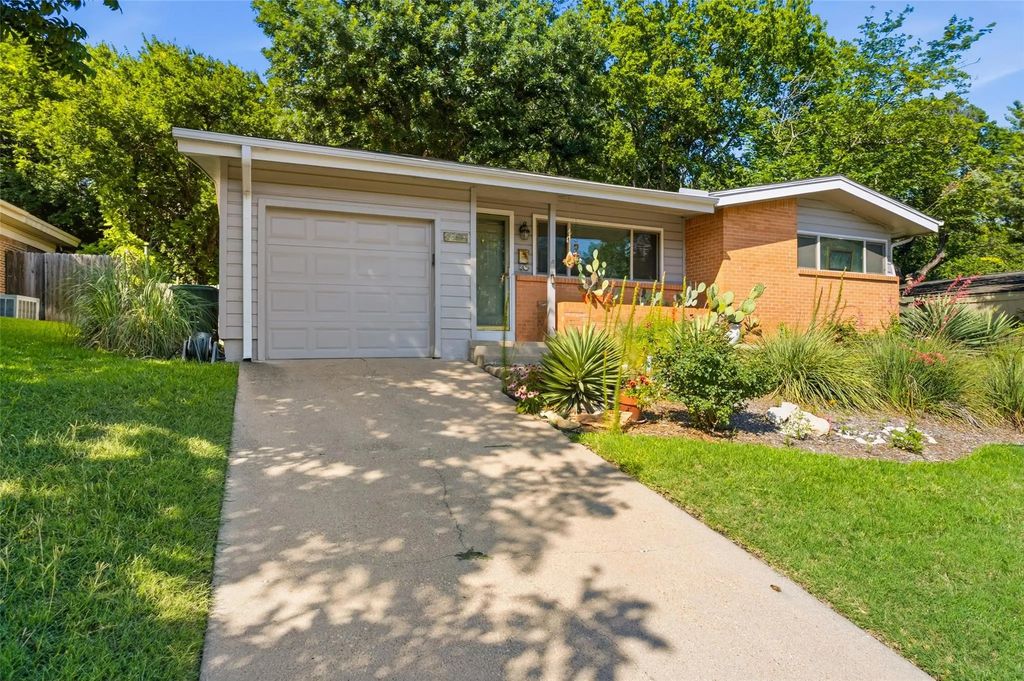 4029 Eldridge Street, Fort Worth