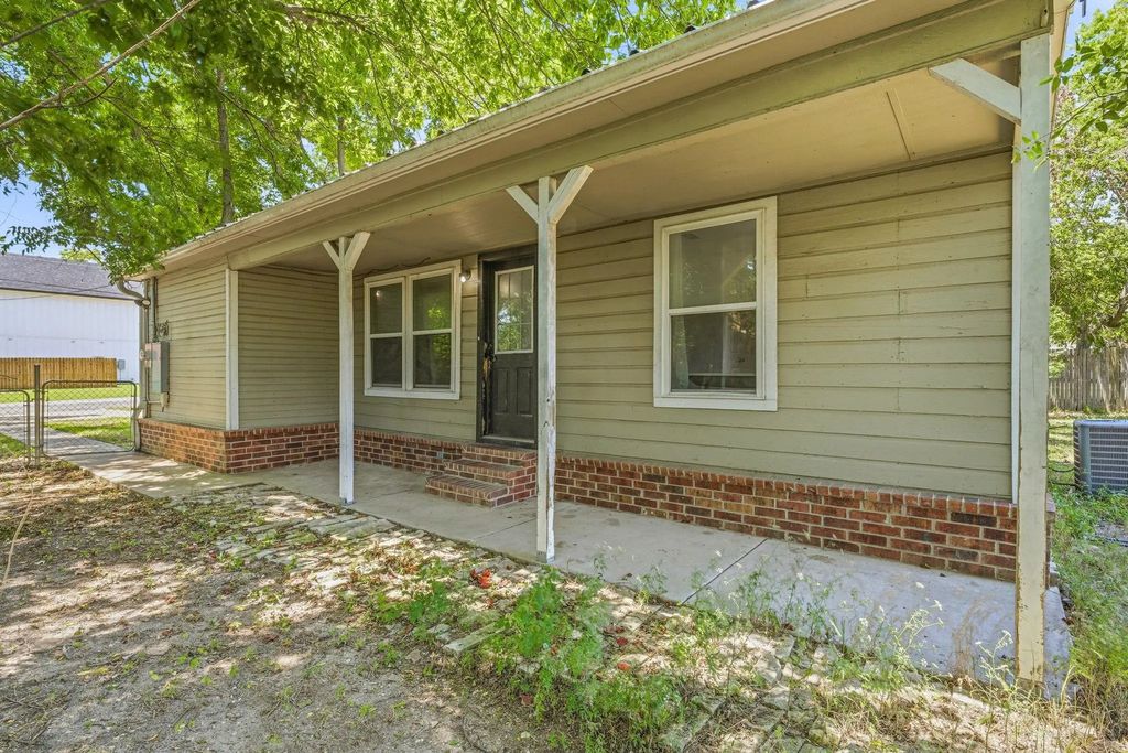 979 W Pecan Street, Stephenville