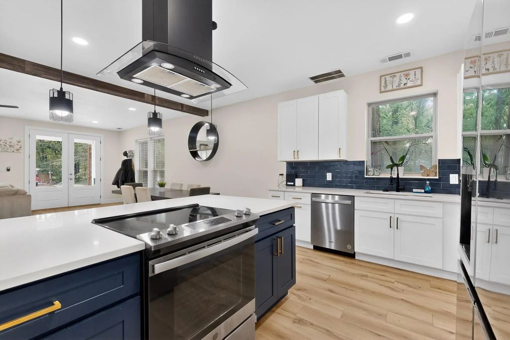 121 Elk Cove Drive, Mabank