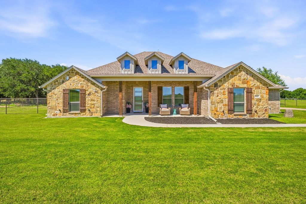 8681 Sari Strong Drive, Weatherford